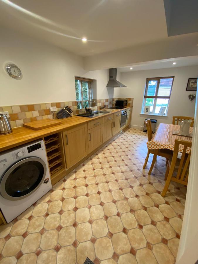 Inkwell Apartment Chippenham  Bagian luar foto